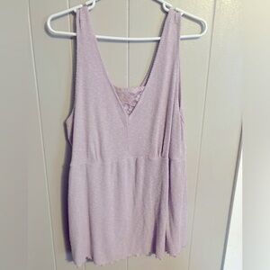 👚(bundle 4 items w/👚for $16) Lilac colored tank top